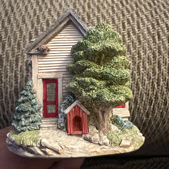 Lilliput Lane Shave and a Haircut‎ American Landmarks 1993 Barber Shop Miniature - Picture 5 of 9